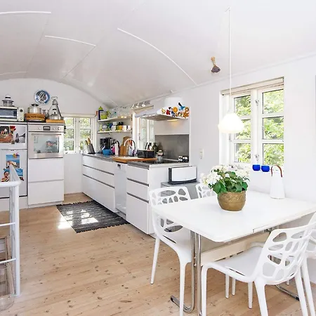 4 Star Holiday Home In Grenaa-By Traum